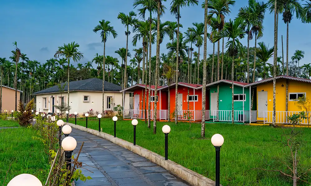 9 Coins resort color cottage