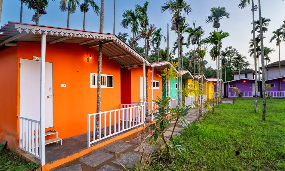 9 Coins resort color cottage