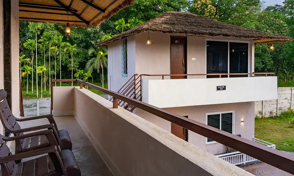 9 Coins resort couple room (4)